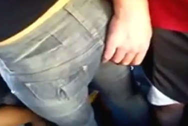 Пока еду на работу, трогаю чужие попки